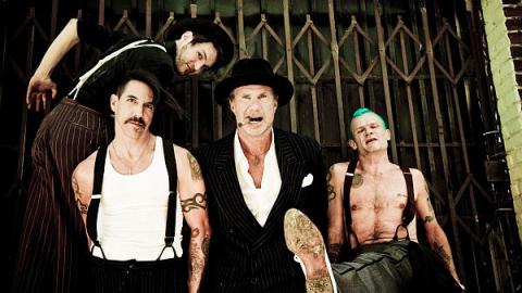 Podívejte se na ukázku nového klipu Red Hot Chili Peppers!