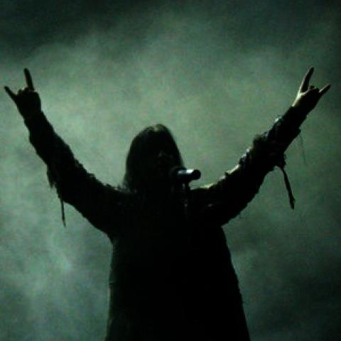 Dimmu Borgir a Korn budou koncertovat dohromady